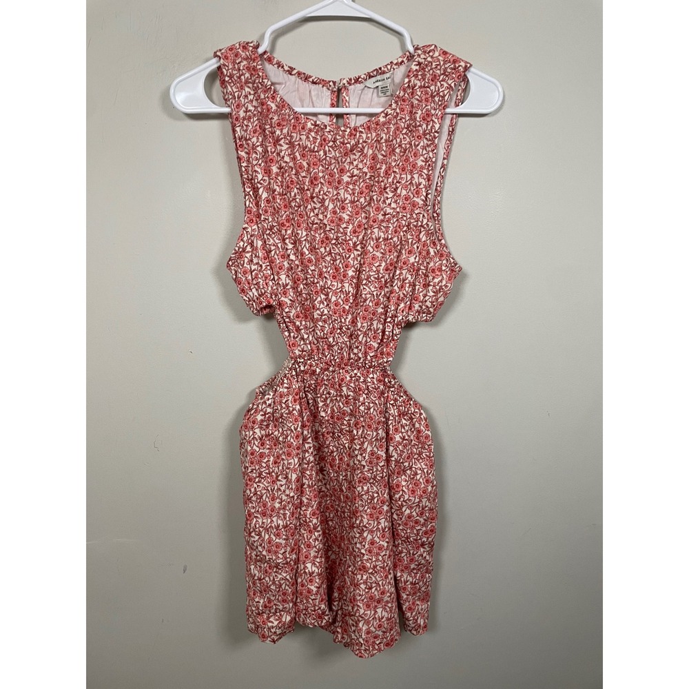 NWT American Eagle Ditsy Floral Cutout Romper Size Medium Casual Summer Feminine